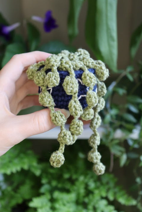 Crochet String of Pearls in Star Pot