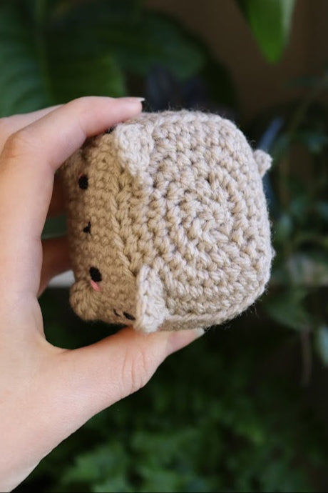Crochet Cube Cat